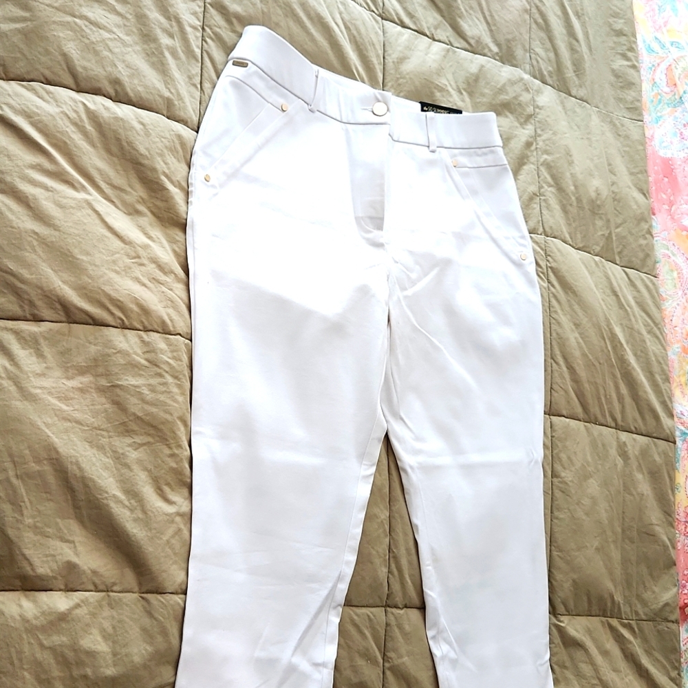 Chicos so slimming ankle pants brand new